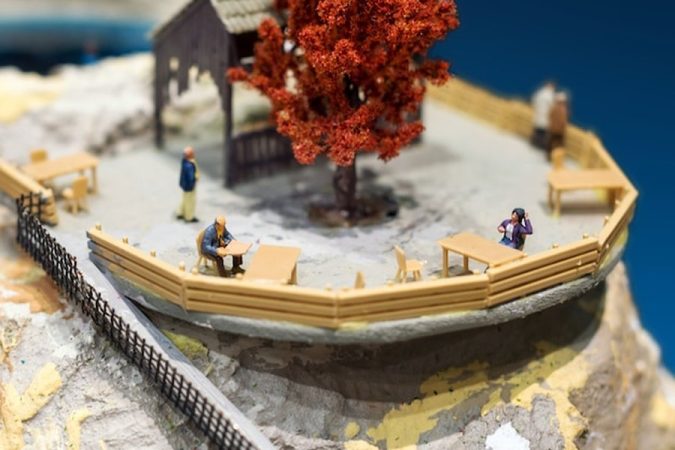 Image décorative Comment créer son premier Book Nook maison : Guide complet pour transformer votre bibliothèque avec des décors miniatures DIY